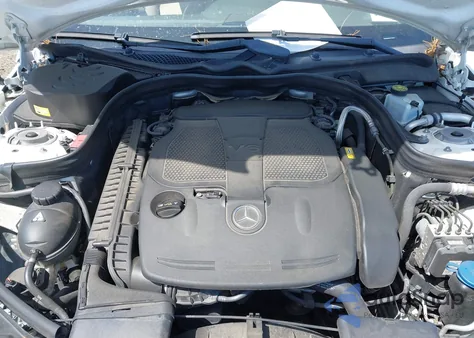 2013 Mercedes-Benz E 350 4Matic из США, поврежденный, VIN WDDHF8JB9DA770848